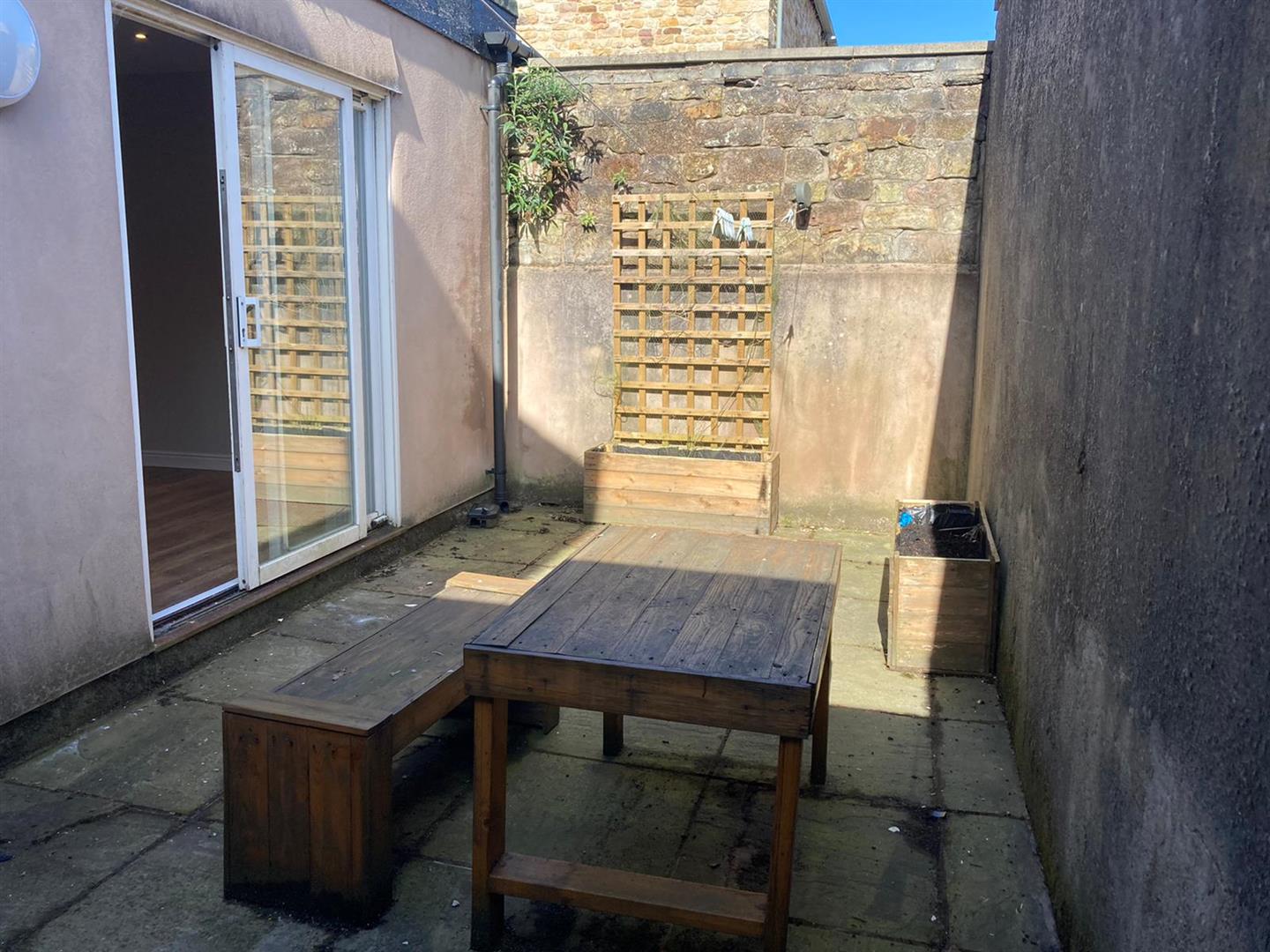 Studio 7, 110 St. Leonards Gate, Lancaster, LA1 1NN